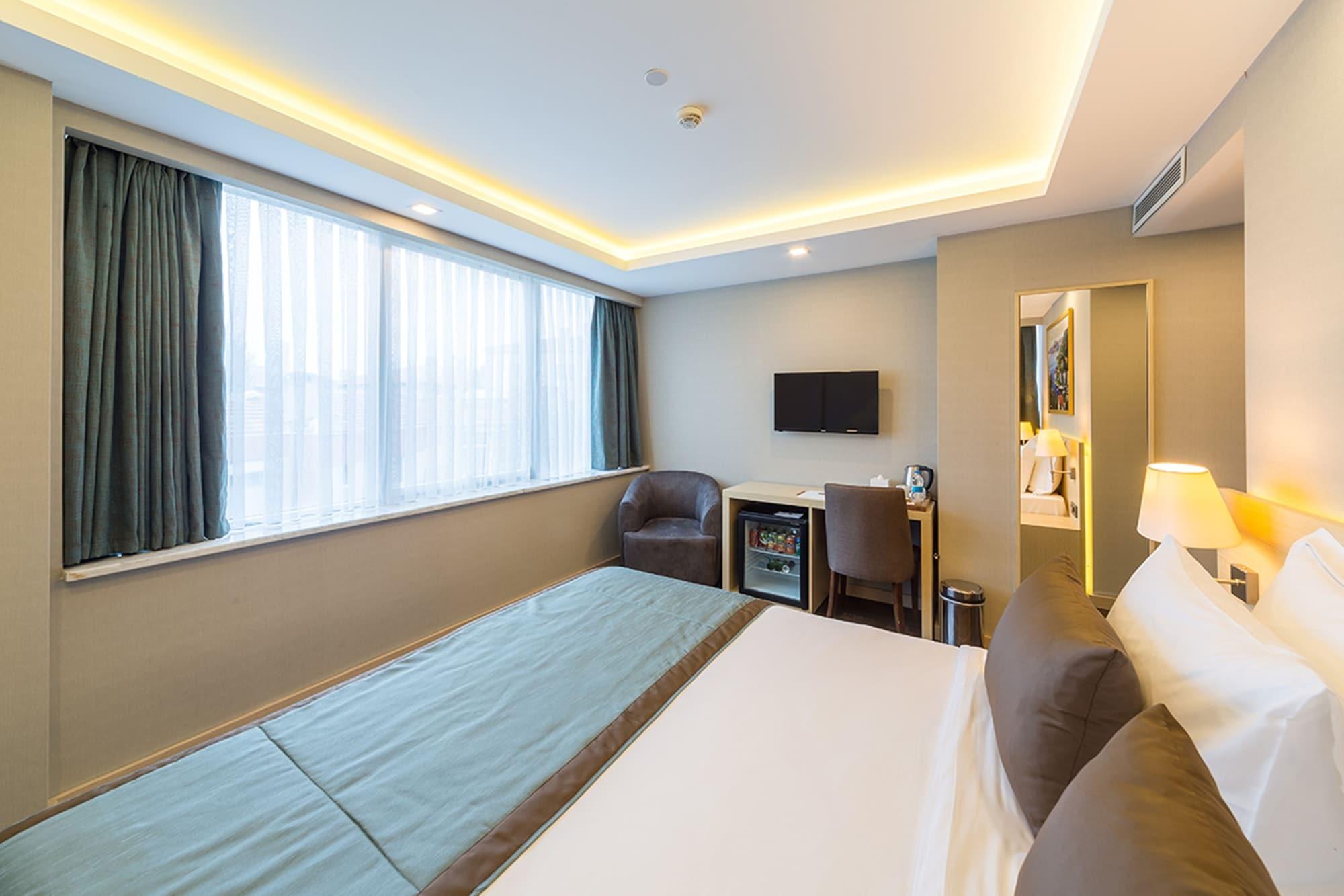 Molton Monapart Mecidiyekoy Istanbul Exterior photo